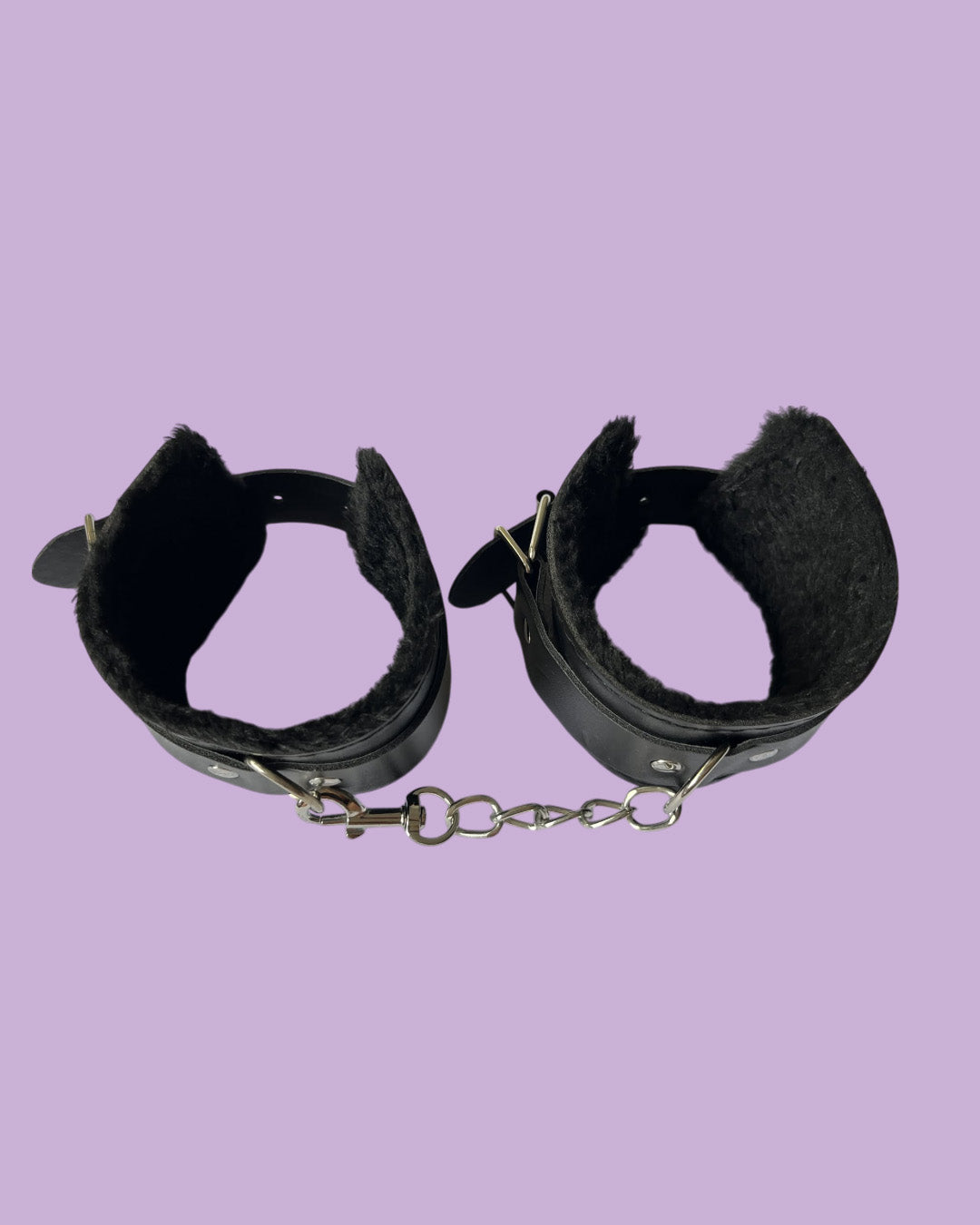 BDSM Esposas en cuero y peluche NEGRAS