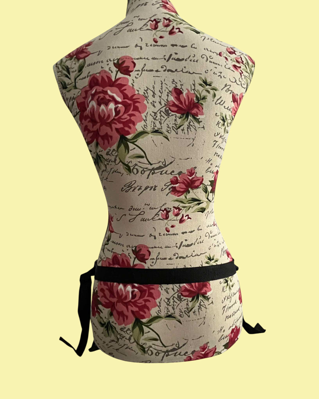 Arnes con dildo realistico 22 cms