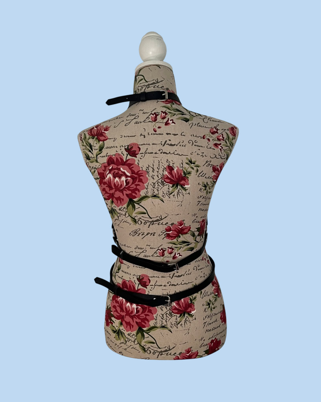 Arnes body para dama en cuero, regulable Bondage BDSM